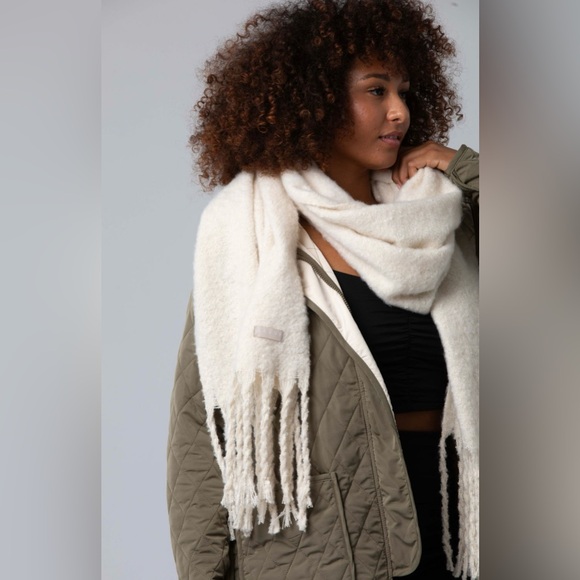 Savvi Cream Fringe Scarf - Picture 5 of 14